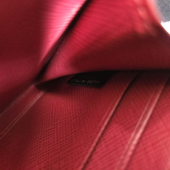 Prada Peonia Pink Zip Around Wallet w/Registration card & Original Box - EUC - Picture 9 of 16